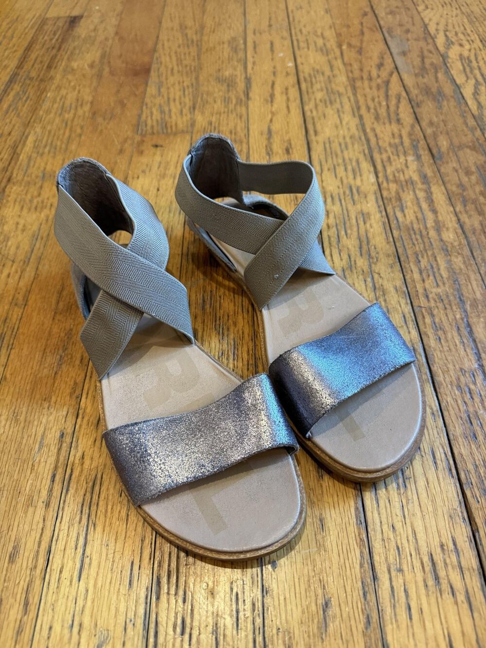 Sorel Ella Sandal Shoes Womens Size 8 Criss Cross Strap Flats 1943791240